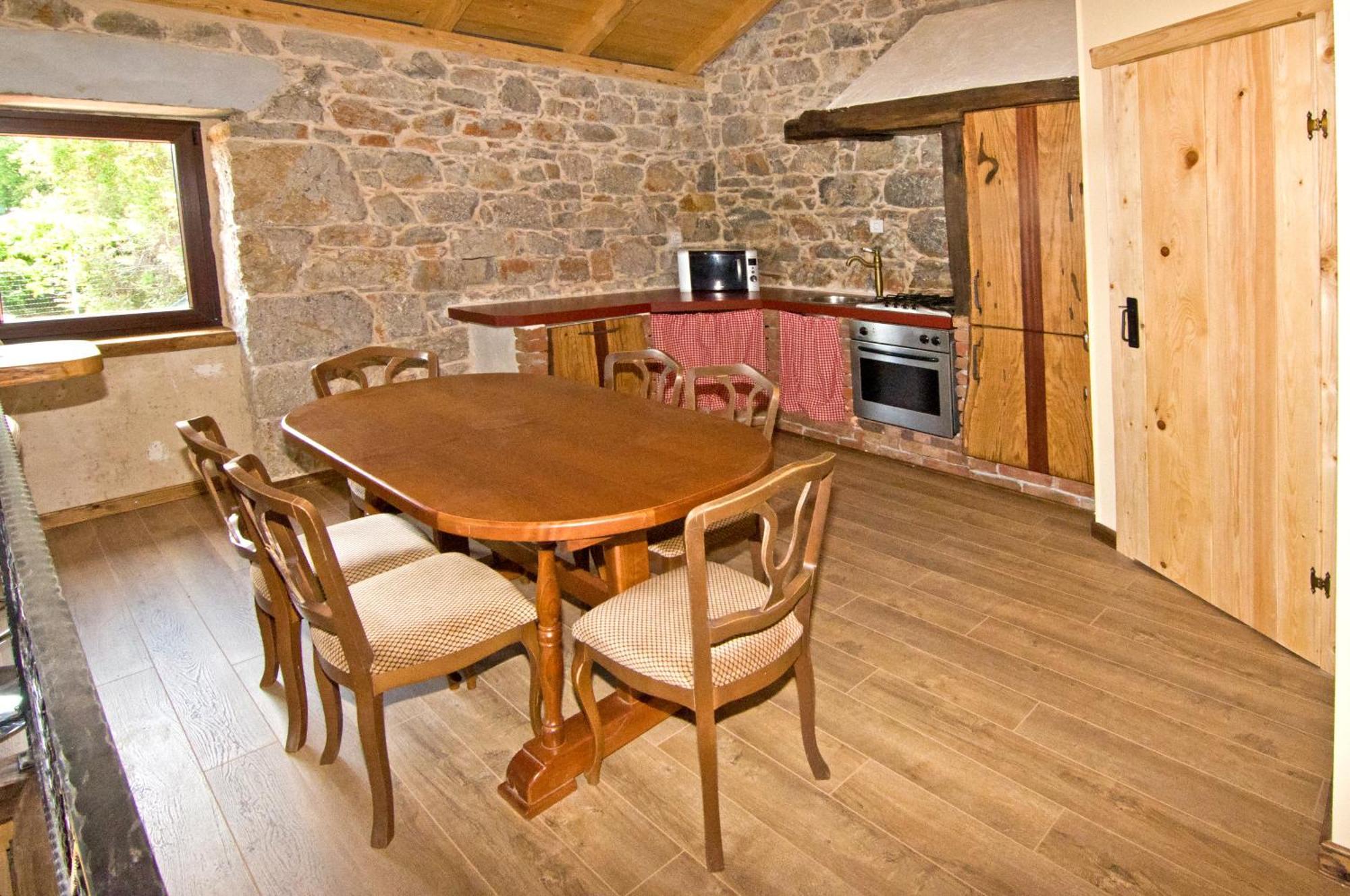 Appartement Casa Storia & Casa Antica à Veprinac Extérieur photo